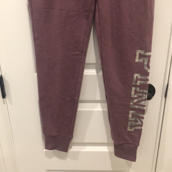 NWT Victoria Secret PINK Purple Logo Lounge Skinny Jogger XS - Picture 3 of 11